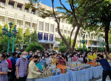 ร่วมกิจกรรมเจริญพระพุทธมนต์และตักบาตรเนื่องในวันขึ้นปีใหม่ ... พารามิเตอร์รูปภาพ 12